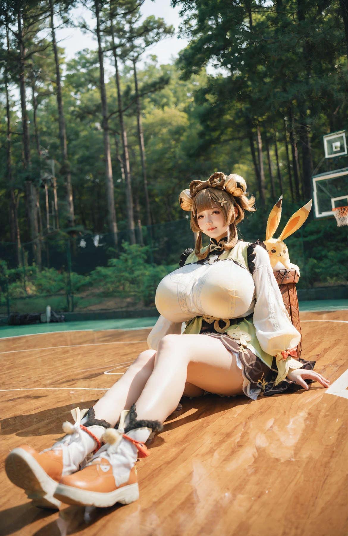 yaoyao cosplay (genshin impact)