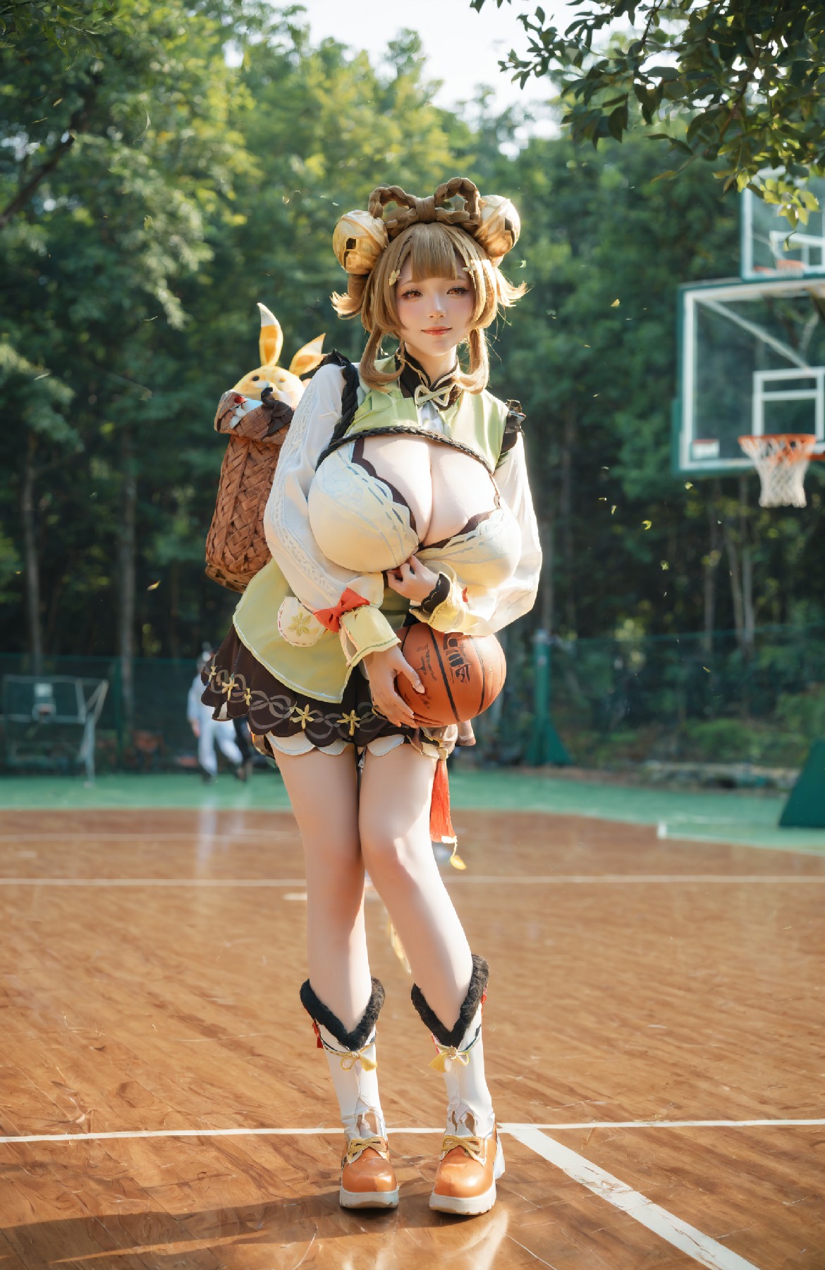 yaoyao cosplay (genshin impact)